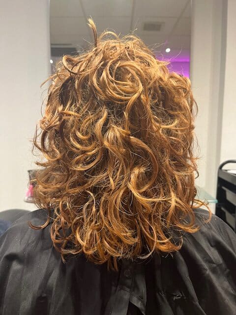 Uw haar voller laten ogen? Deze tips werken wél