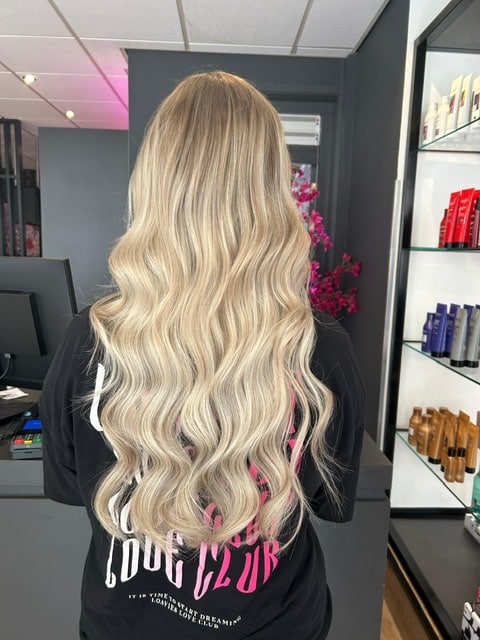 Hoe bereidt u zich voor op een haarkleuring?